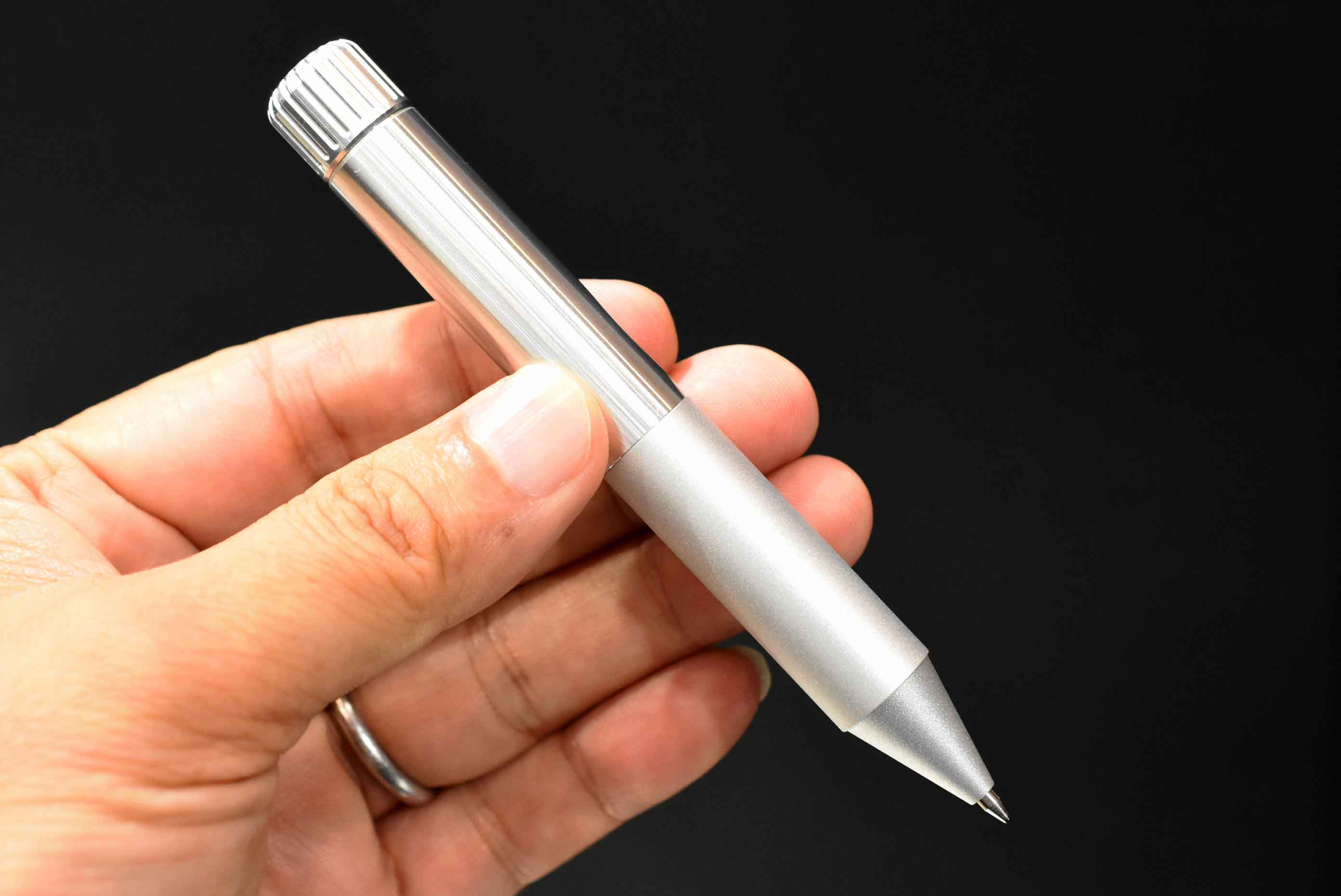 サクラクラフトラボ003、引力に導かれた筆記具の魅力[文具]