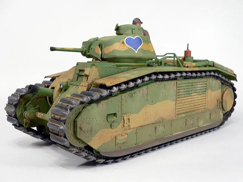 B1BIS フランス軍重戦車 タミヤ 1/35 組立と塗装・製作記・完成写真