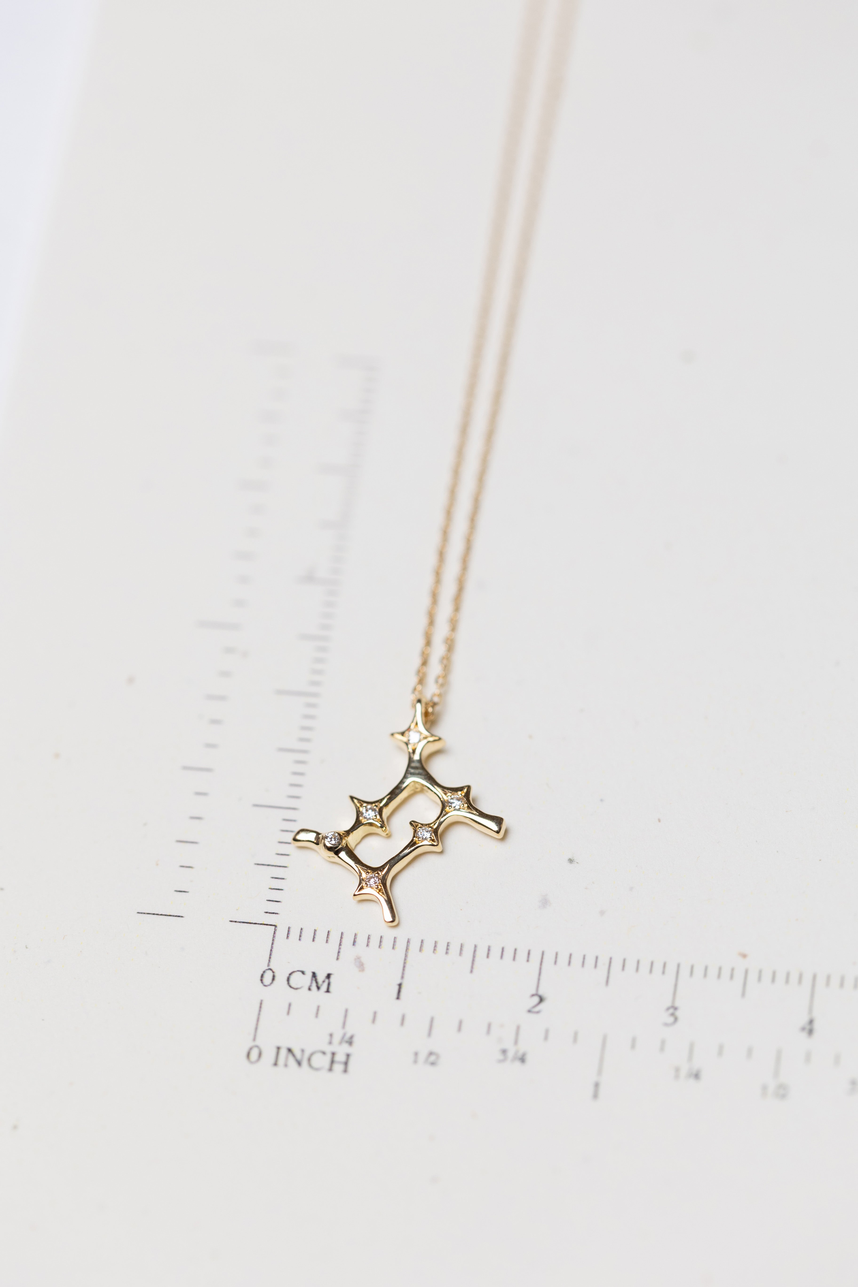 瞬く双子座（ふたご座）のネックレス | Gemini – ileava jewelry