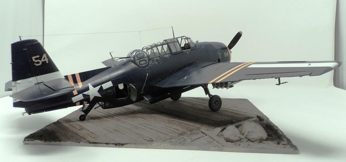 Trumpeter 1/32 TBM-3 VMTB-132 USS Cape Gloucester Okinawa 1945