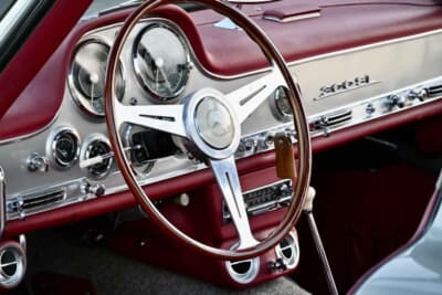 2億5500万円は極めて順当。メルセデス・ベンツ「300SL」はどうして