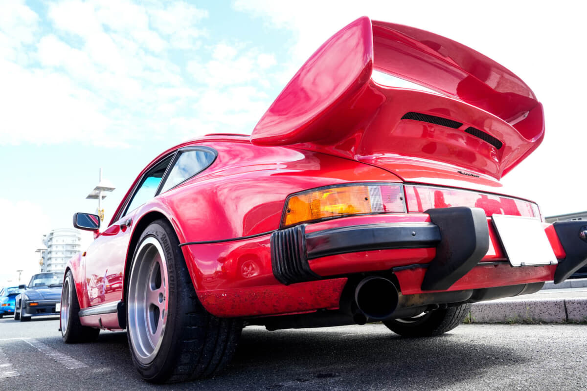 ポルシェ「930ターボ フラットノーズ」に「湾岸バンパー」を装着