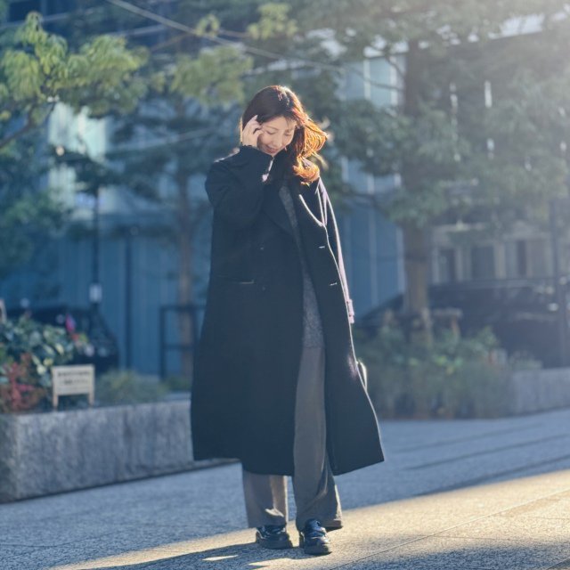 一枚で凛とした印象に！uncrave ロングチェスターコート | Marisol