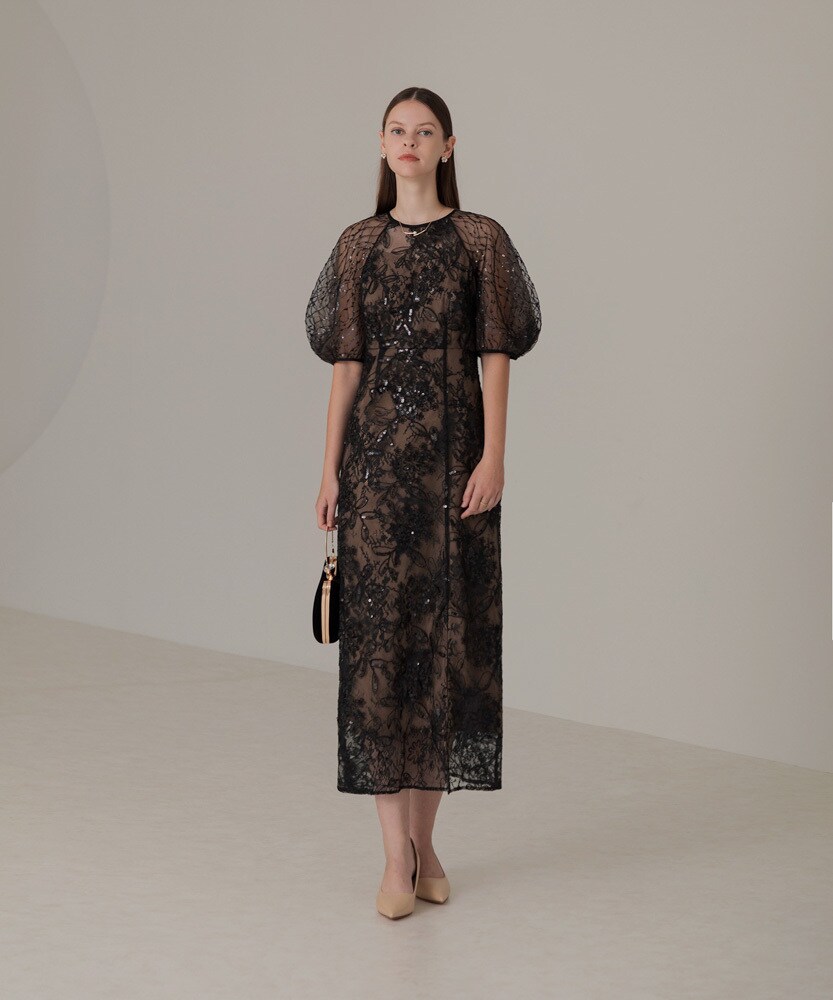 スパンコール花柄レース刺繍スリットIラインドレス | レジャ(Leja