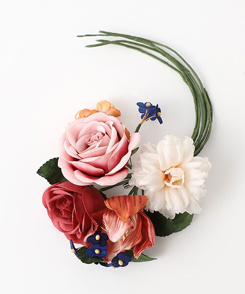 セール】 ブルーミングフラワーコサージュ （ブローチ・コサージュ
