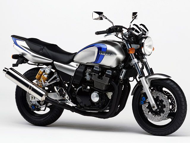 ヤマハ（YAMAHA）2003年 XJR400R・カラーチェンジのカタログ情報