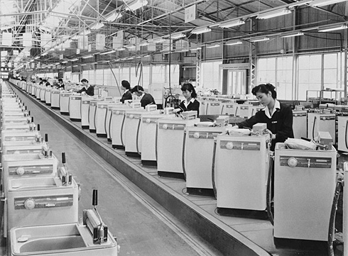 苦渋の決断」 シャープが白物家電の国内生産を終了 テレビも亀山工場