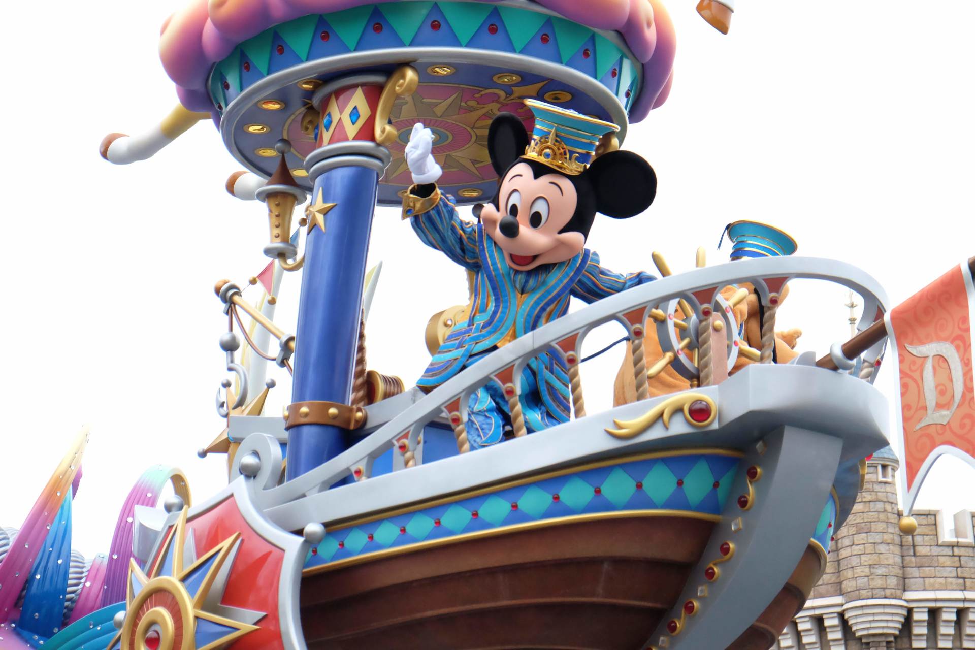 東京ディズニーランド＆シーの累計入園者数、8億人突破 38年318日目で