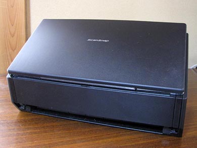 自炊の定番”が一新！ PFU最新ドキュメントスキャナ「ScanSnap iX500