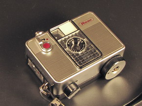 完成されたフルオートマシン、「RICOH Auto Half S」：-コデラ的-Slow