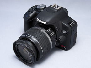 フルHD動画もOK 充実のエントリーデジ一眼、キヤノン「EOS Kiss X3
