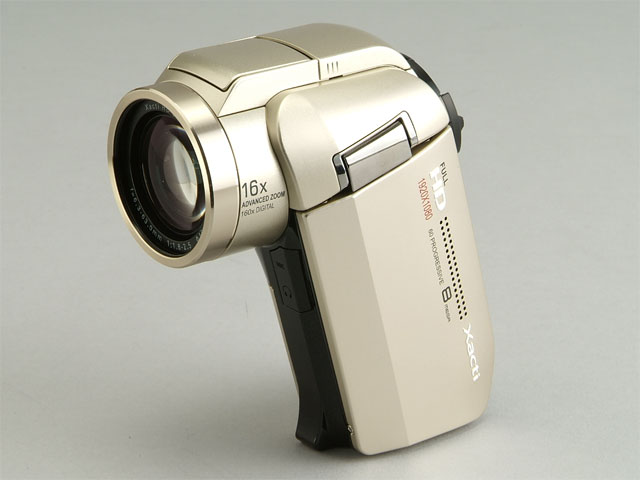 SANYO Xacti DMX-HD2000 ビデオカメラ 縦型スタイル継承、フルHD／60p