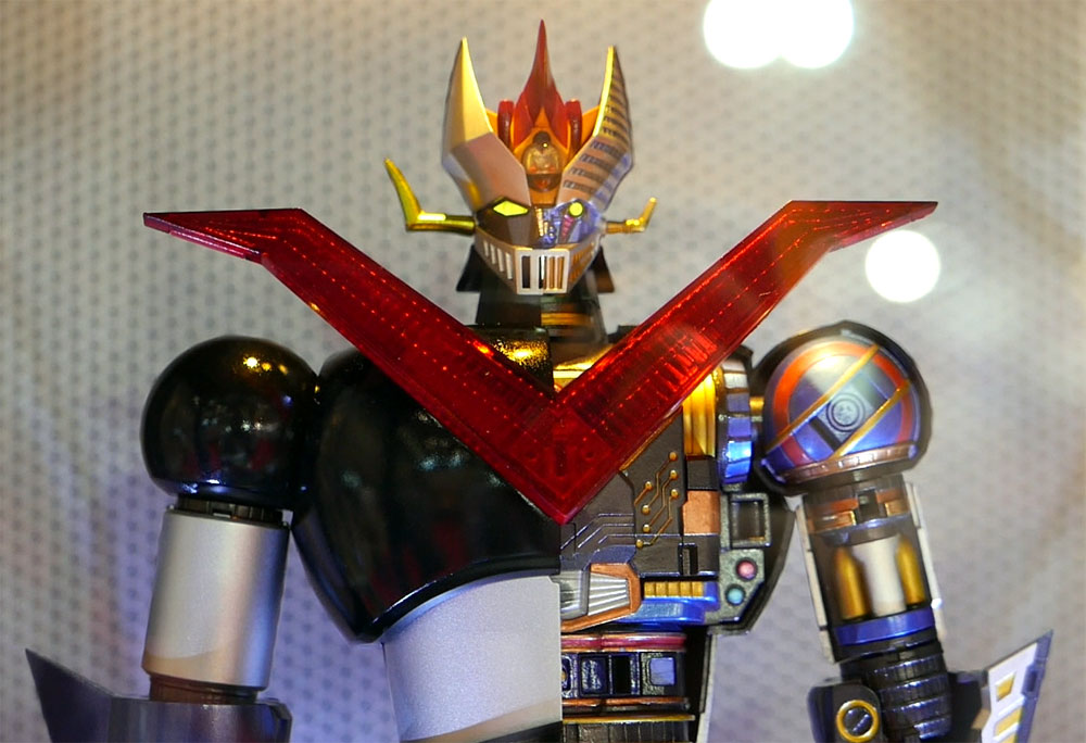 バンダイの「DX 超合金魂 グレートマジンガー」にファイヤーオン