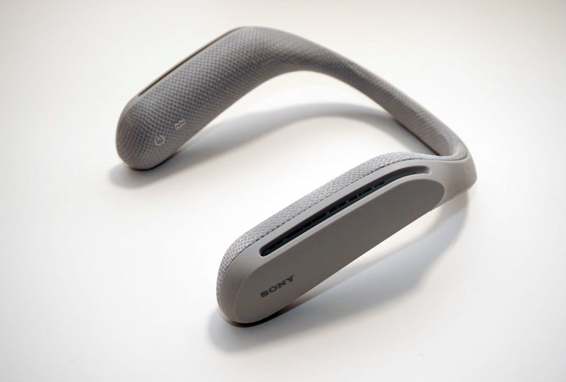ソニーの“肩のせスピーカー”「SRS-WS1」を装備してみた――これは次世代