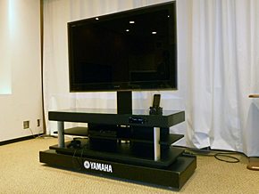 見えないトコロ”が進化したラックシアター、ヤマハ「YRS-1100」：新旧