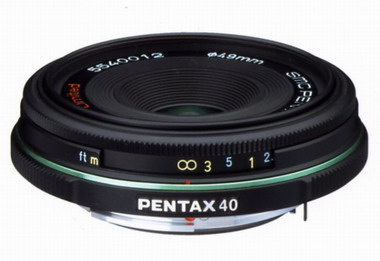 ペンタックス、10万円を切るDSLR入門機「PENTAX *ist Ds」を発表