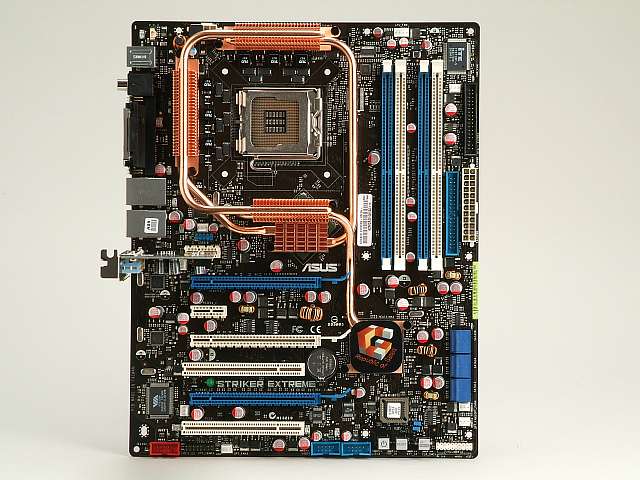 第3回：遊べるマザーの最高峰──ASUS「Striker Extreme」：イマドキの