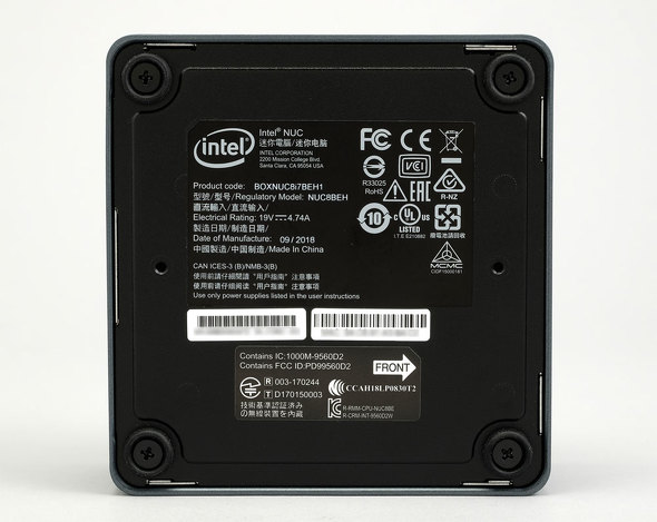 Intel NUC8i3beh ミニPC 本体と電源アダプター Intel NUC8i3beh ミニPC
