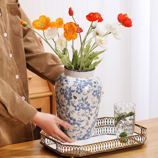 3点 nara 装飾的な陶器製フラスコ型花瓶 3点 nara 装飾的