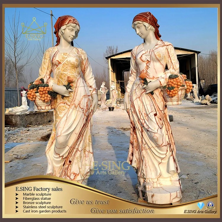 屋外の手彫りの実物大彫刻、美しい花を持つ女性 - 中国 花の彫刻を備え