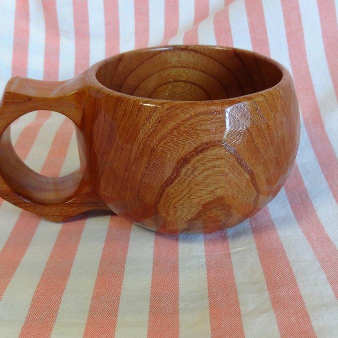 フェイクドキュメンタリーQ BASEMENT L/S T-shirts メンズ