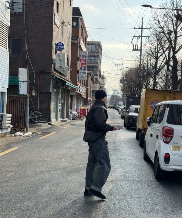 MUSINSA | COOR High-neck shearling mixed MA-1 jumper (dark brown)