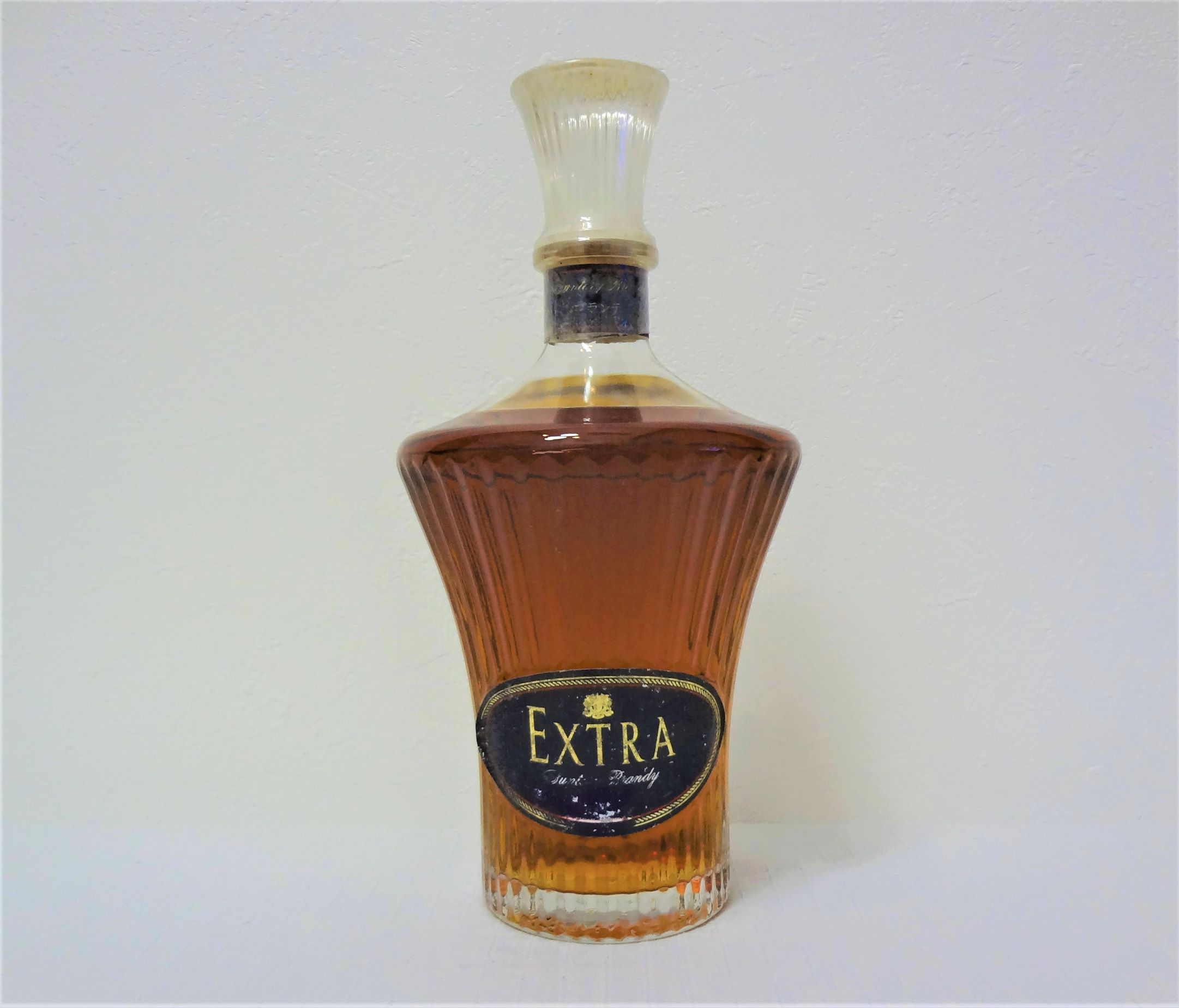 太東屋 サントリーブランデーエクストラ（40度・700ml） | お酒の太東屋