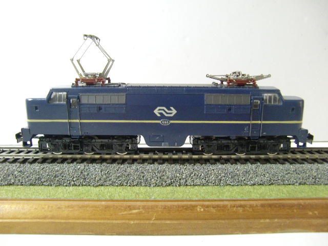 入手不可能メルクリンHOオランダ国鉄電気機関車 No3055廃番品 入手不