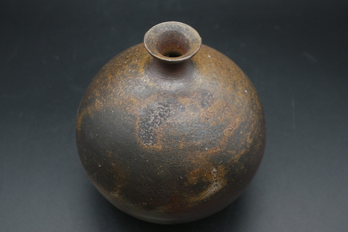 伊勢崎 紳 作 備前 小蕪花入 | 陶備堂オンラインショップ