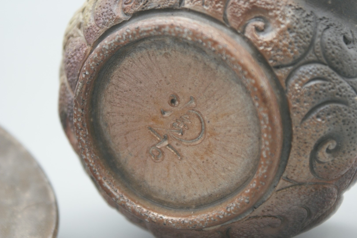 窯元 小西陶古 作 備前 宝瓶（龍） | 陶備堂オンラインショップ