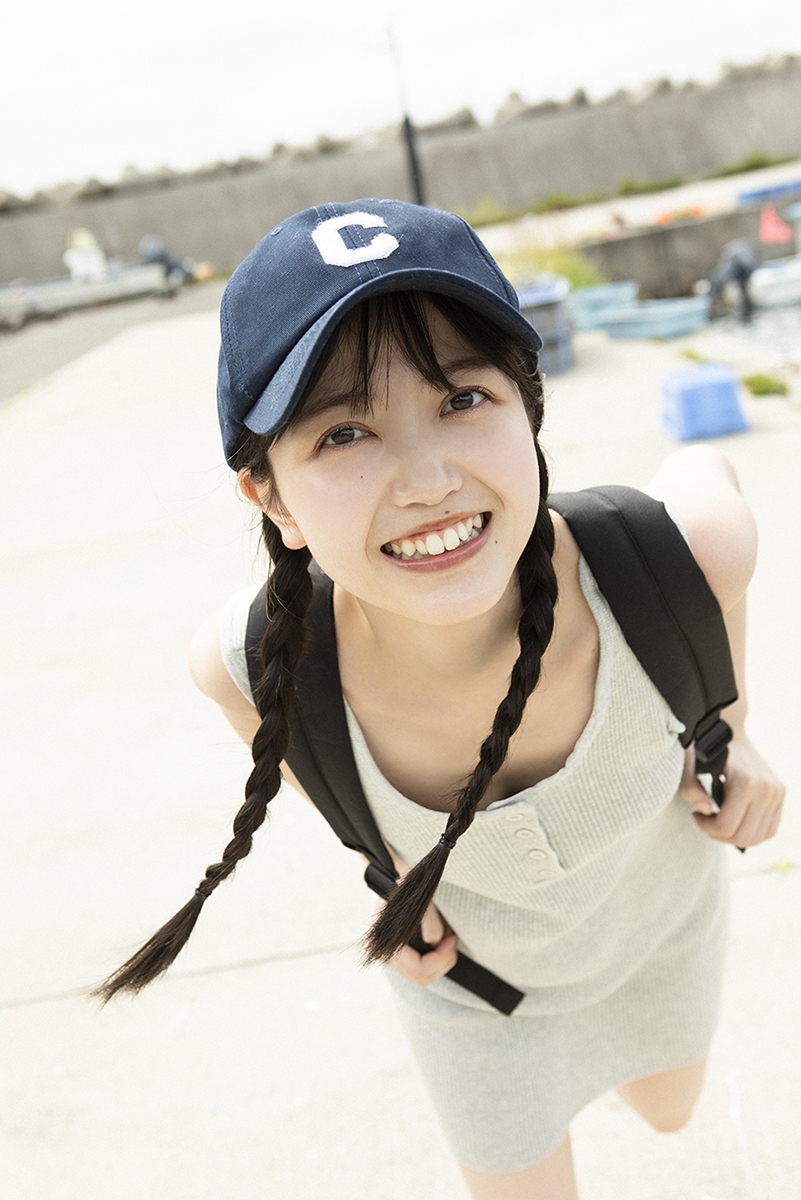 乃木坂46 久保史緒里1st写真集「 交差点」【星野書店限定ポストカード