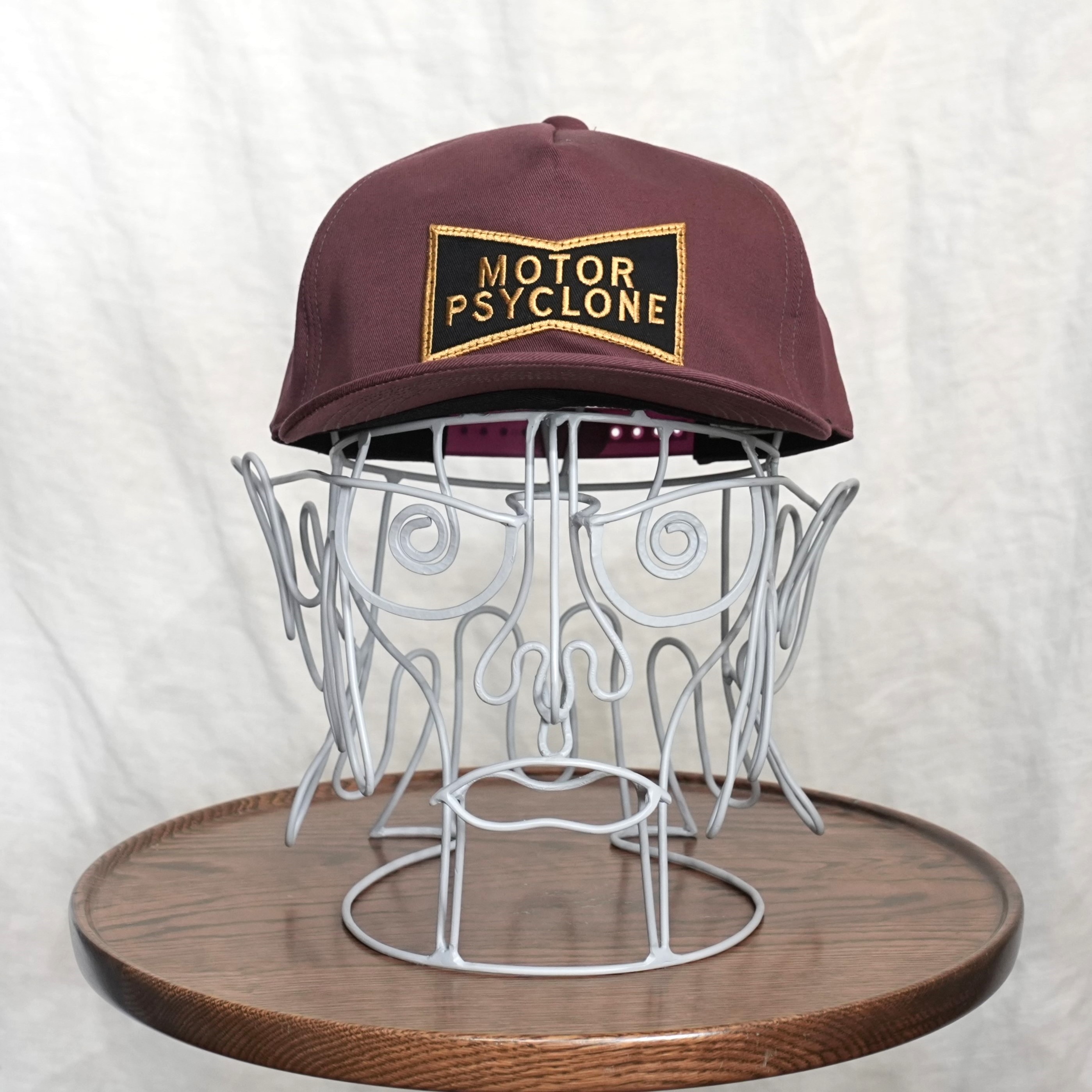 フリーホイーラーズ スナップバック トラッカーキャップ ＜ヘルメット