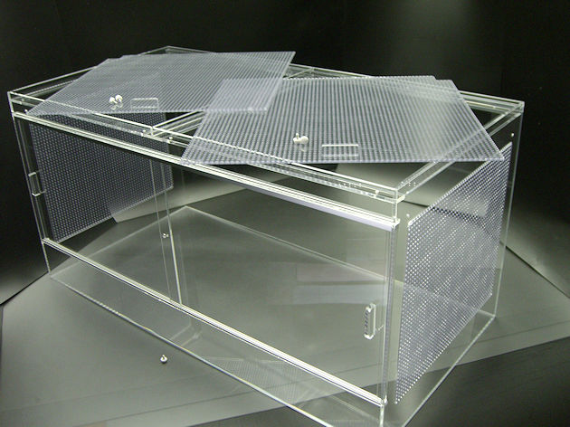 爬虫類ケージ 90×45×45㎝ 金網追加 ストッパー付属 全コーキング