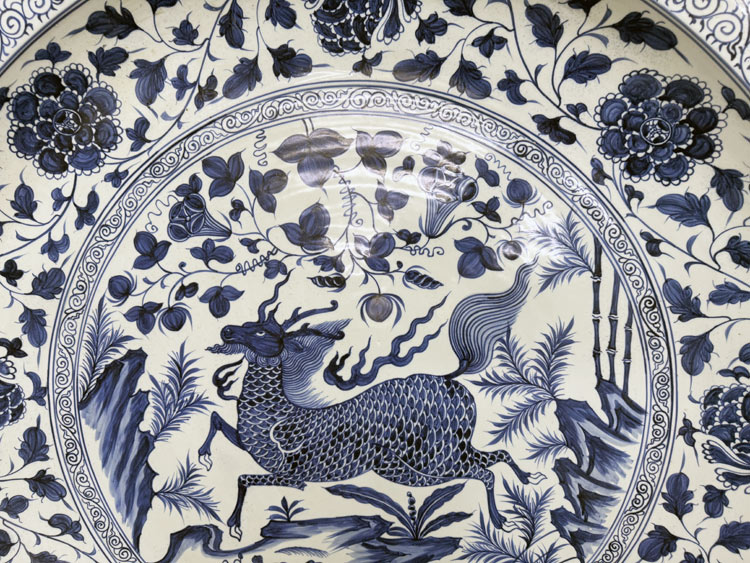 景徳鎮 青花麒麟文大皿 【商品番号m-so003】