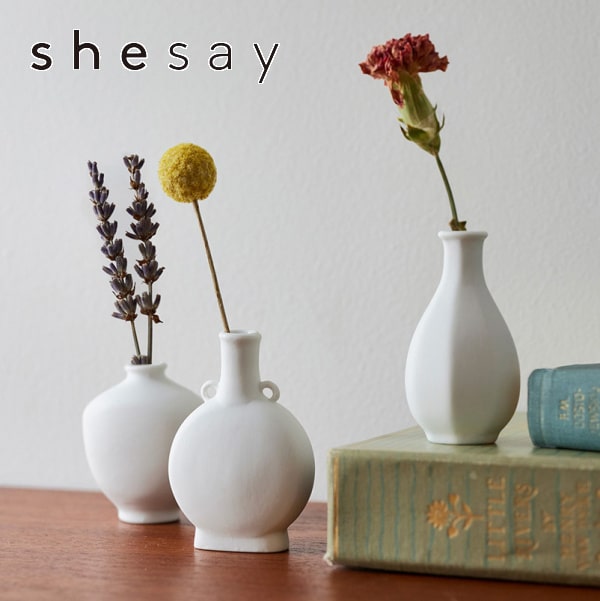 花瓶 涙壺 ドライフラワー付き（フラワーベース 志成販売 磁器 ドライ