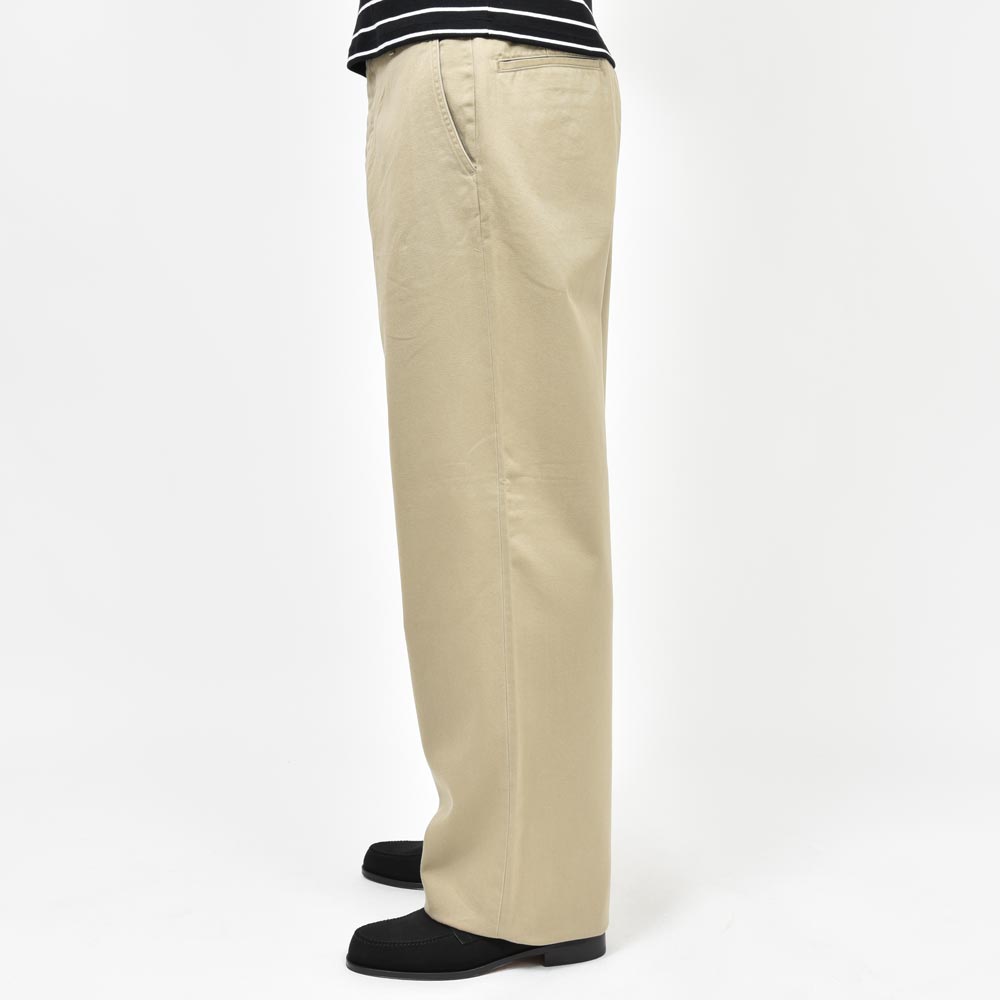 売り切り】コモリ COMOLI チノパン サイズ2 COMOLI (コモリ) KHAKI