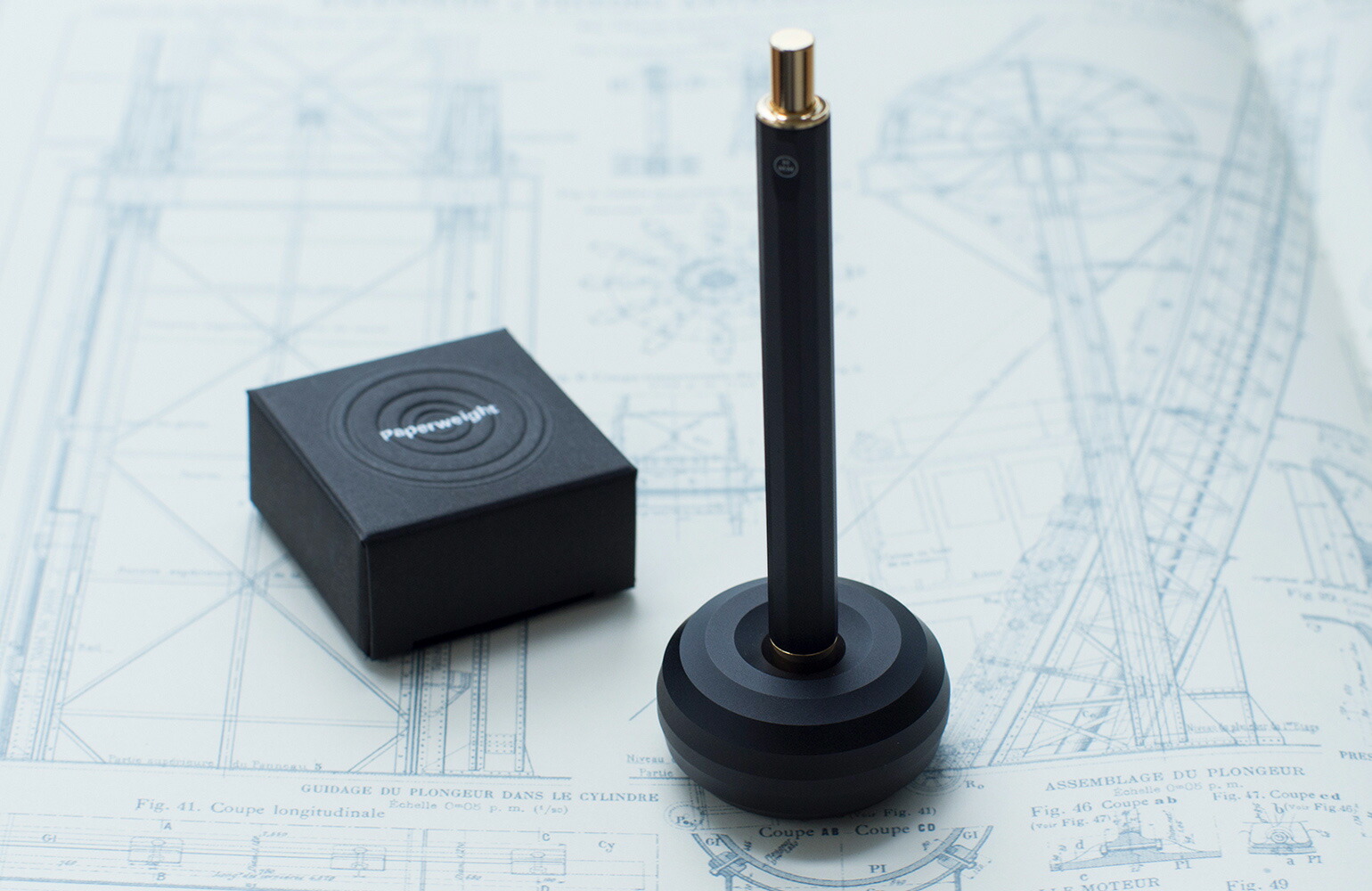 マイセン、ドックのペーパーウエイト、