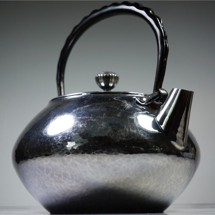 純銀製 浮彫漢詩 獣口湯沸 銀瓶 煎茶道具 純銀製 浮彫漢詩 獣口湯沸 銀