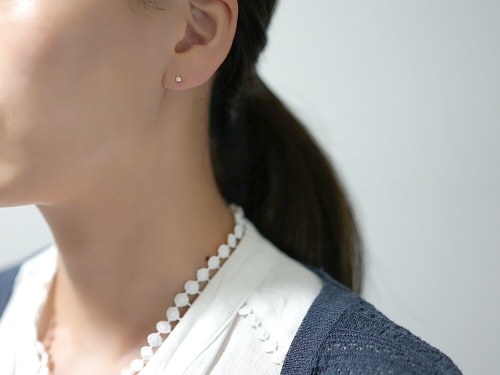 K18 ダイヤモンド スタッド ピアス 0.04ct