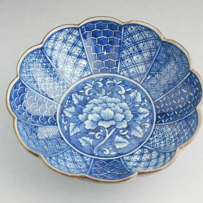 染付菊割祥瑞中鉢 昭阿弥 - 京焼清水焼 松韻堂