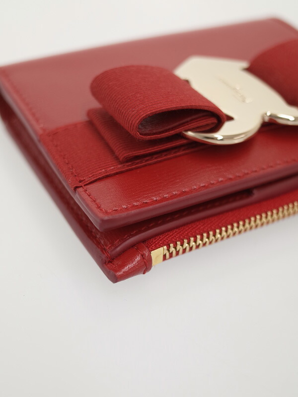 Salvatore Ferragamo】【ハート】フェラガモ『ヴァラ リボン 二つ折り