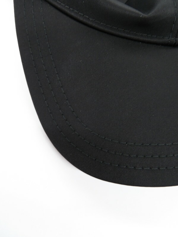 PRADA】プラダ『Re Nylon 三角ロゴ トライアングルプレート キャップ