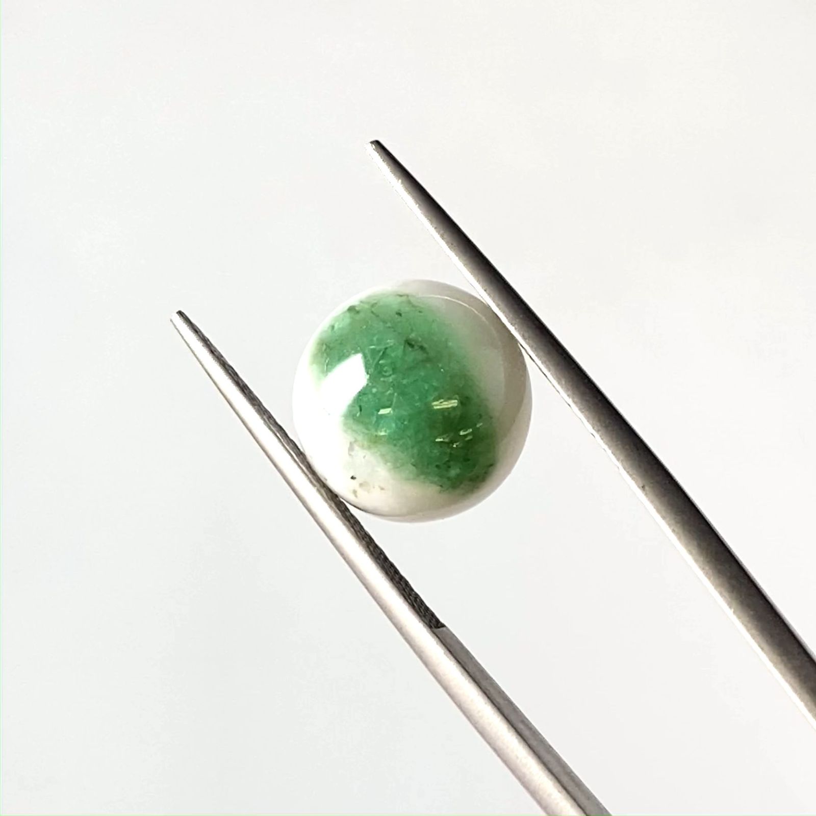 エメラルドインクォーツ ブラジル産 5.38ct / 11.2x11.1mm前後