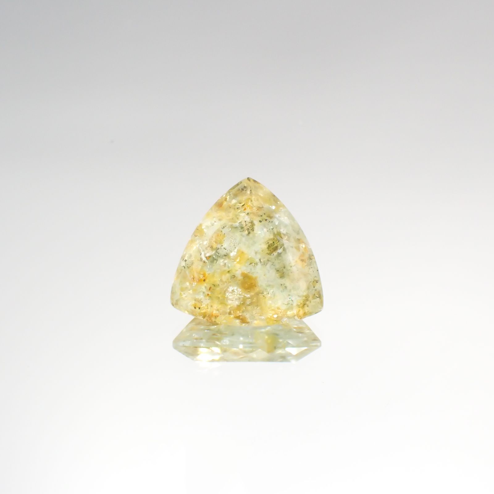 かるレインボーにピカピカシラー☆非加熱ブラジル産アクアマリン