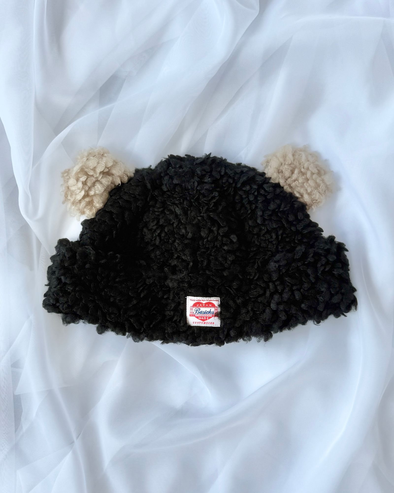 BASICKS - Bear Beanie / ベアビーニー (ブラック×ブラウン) | Sir