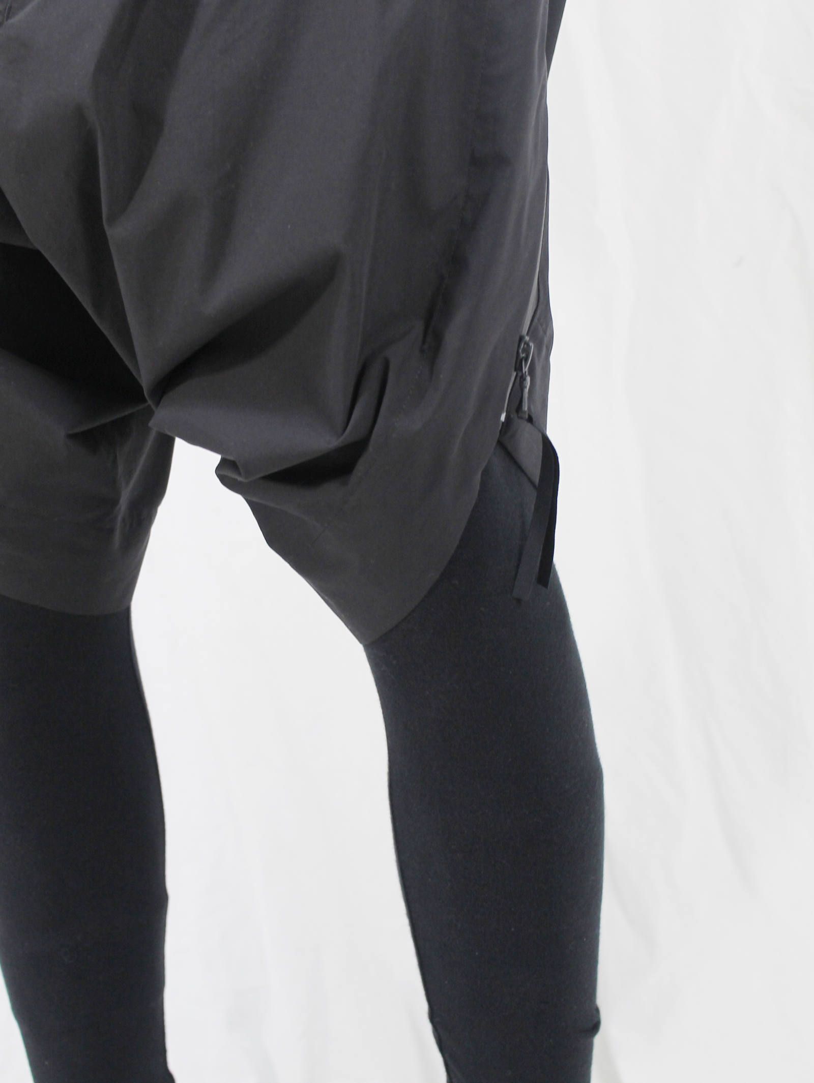 NILoS - ツイステッドクロッチパンツ - TWISTED CROTCH PANTS ver.1
