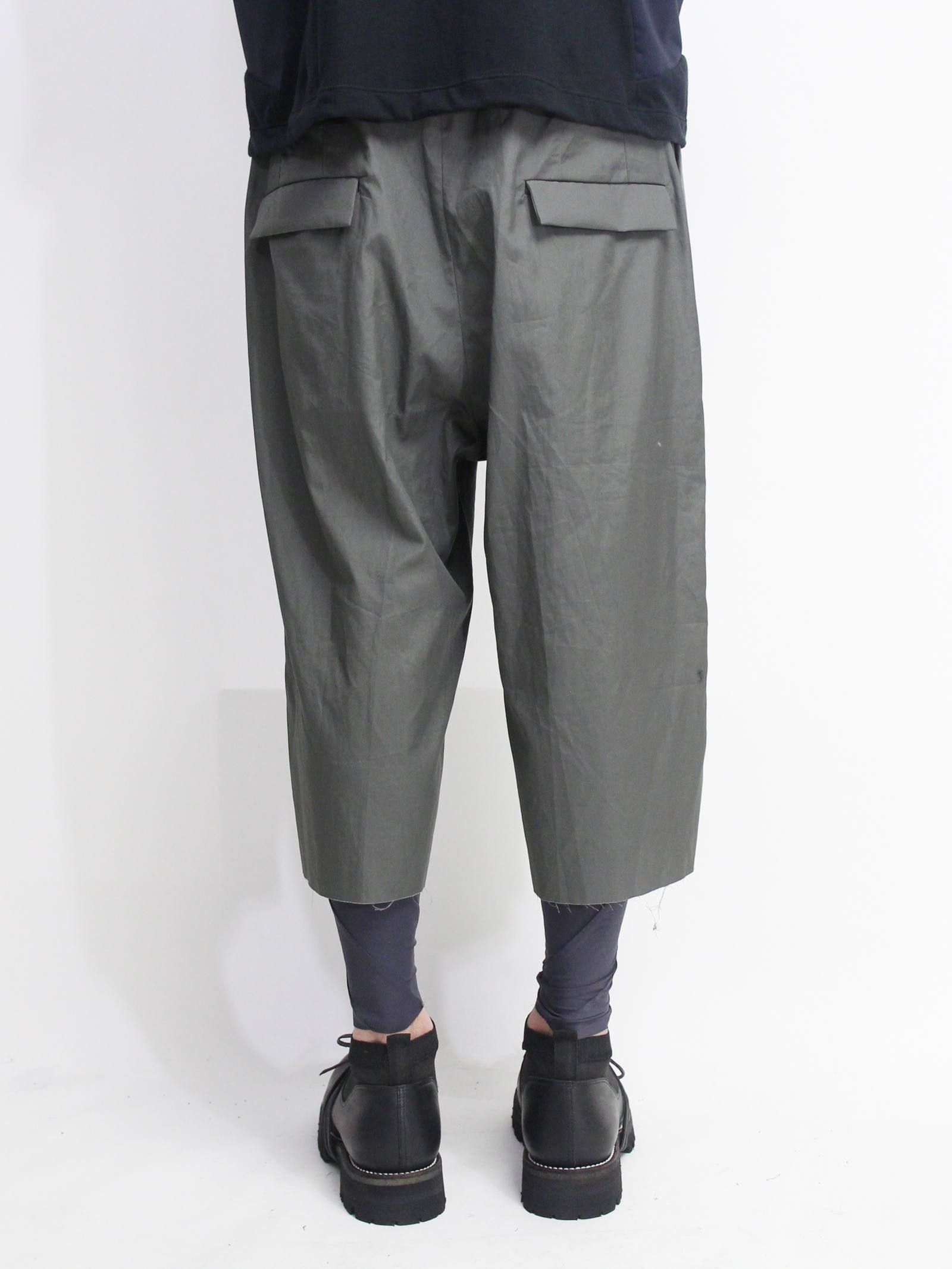 The Viridi-anne - 強撚二重織クロップドパンツ - GREY | ADDICT WEB SHOP