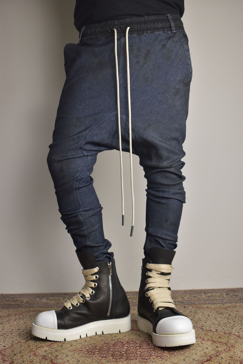 エーエフアーティファクトaf artefactストライプ サルエルパンツ