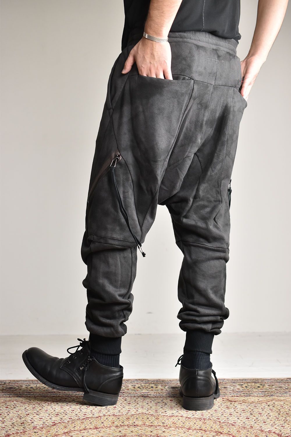 D.HYGEN - Unevenly Dyed Non-Ply Yarn Sarrouel Jogger Pants