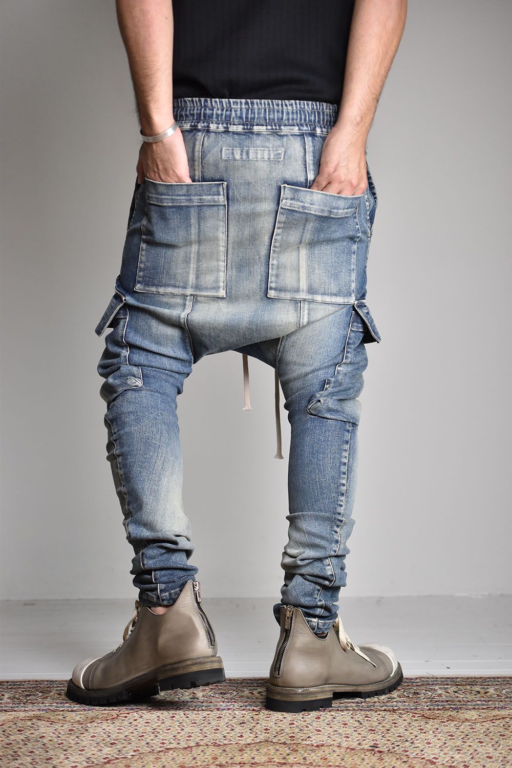 A.F ARTEFACT - Indigo Stretch Denim Saeouel Cargo Skinny Pants